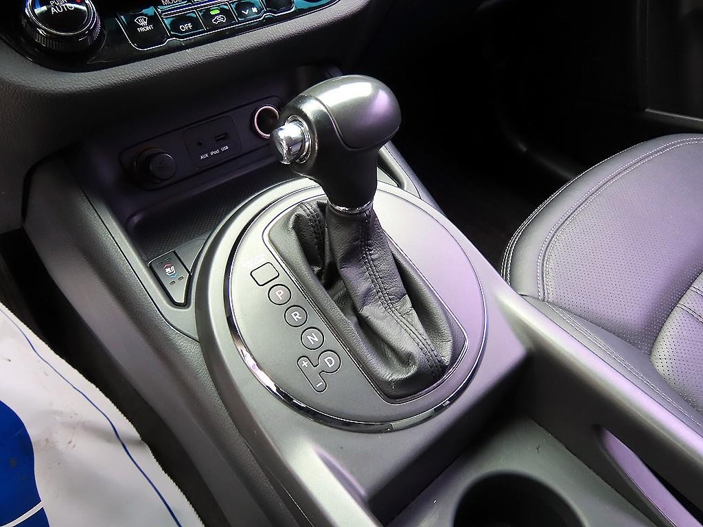 기아 스포티지 스포티지 R 2WD TLX 프리미엄 이미지 10