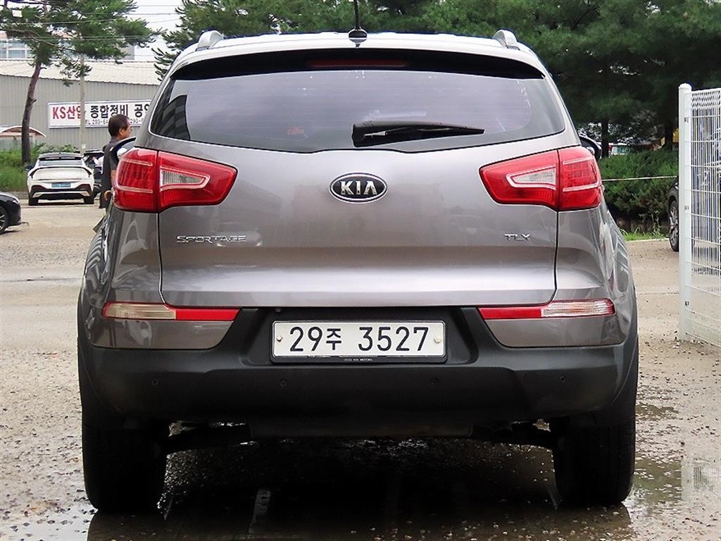 기아 스포티지 스포티지 R 2WD TLX 프리미엄 이미지 4