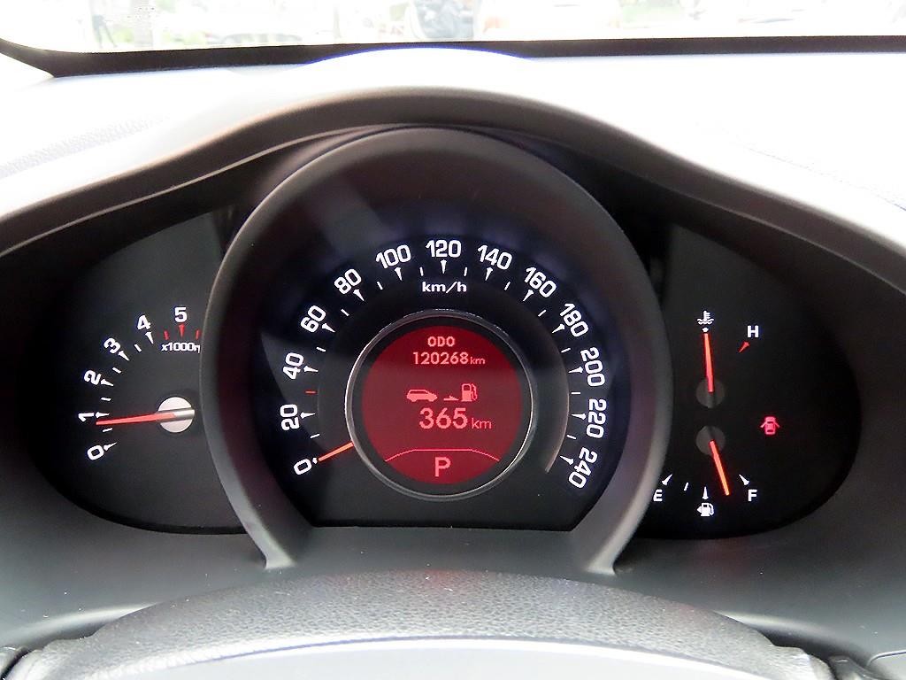 기아 스포티지 스포티지 R 2WD TLX 프리미엄 이미지 9