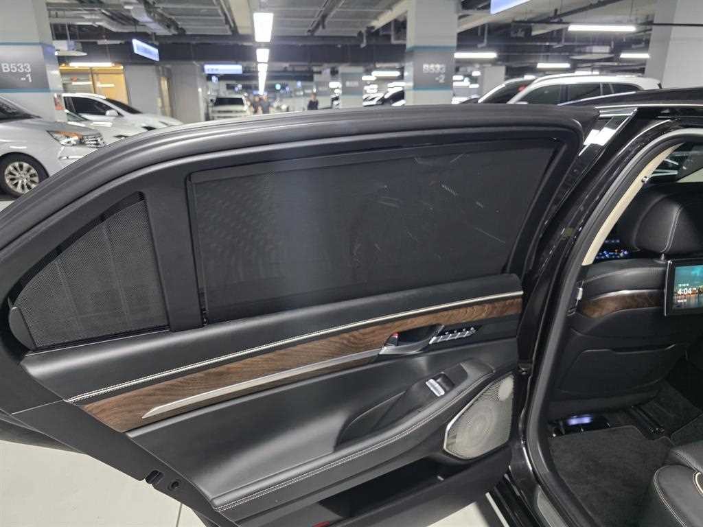 제네시스 G90 5.0 GDI AWD 프레스티지 이미지 19