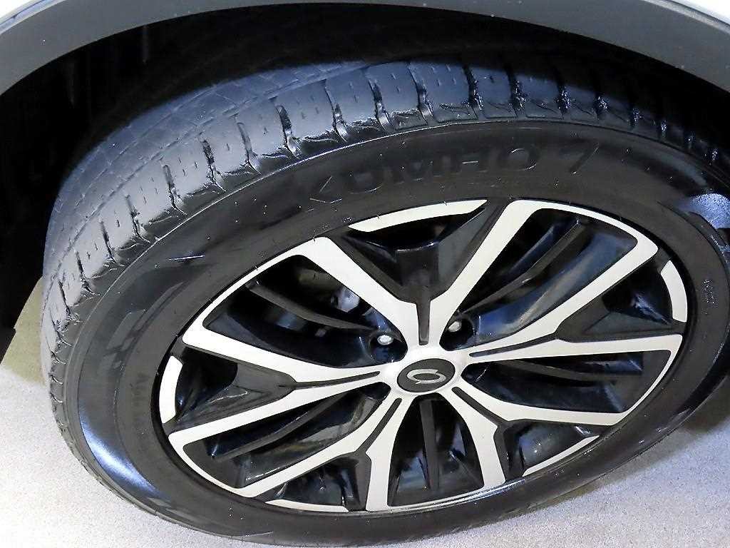 르노코리아(삼성) QM6 더뉴QM6 2.0 LPe RE 시그니처 2WD 이미지 20