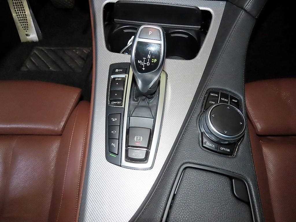 BMW 6시리즈 6시리즈 (F12) 640 그란쿠페 d xDrive M 스포츠 그란쿠페 이미지 12