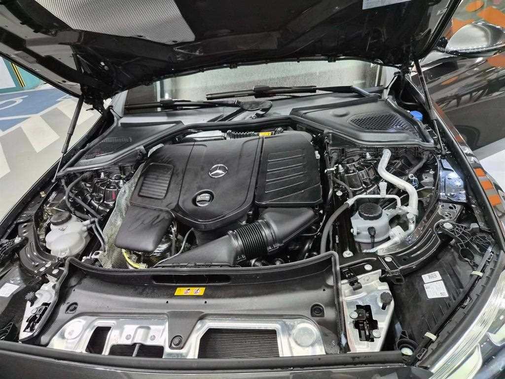 벤츠 E 클래스 E-클래스 W214 E200 아방가르드 이미지 19