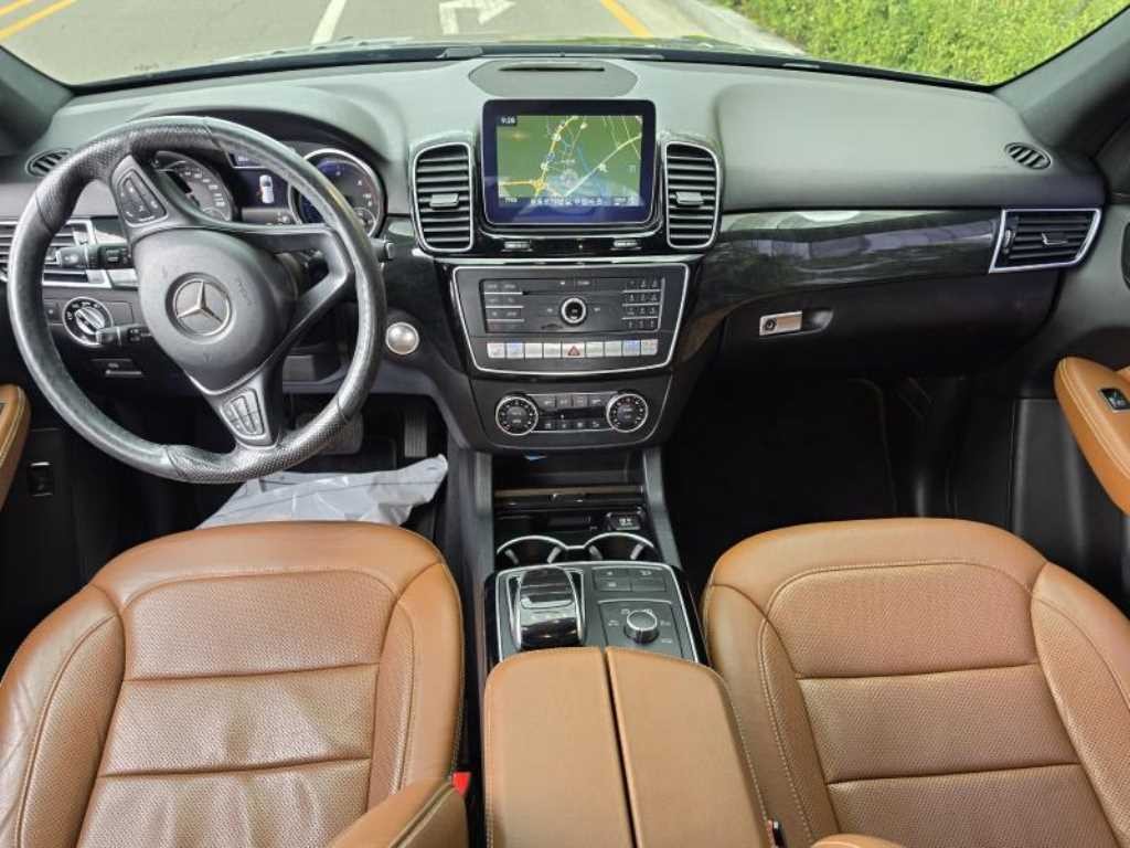 벤츠 GLE 클래스 GLE 클래스 W166 GLE 350 d 4MATIC 이미지 13