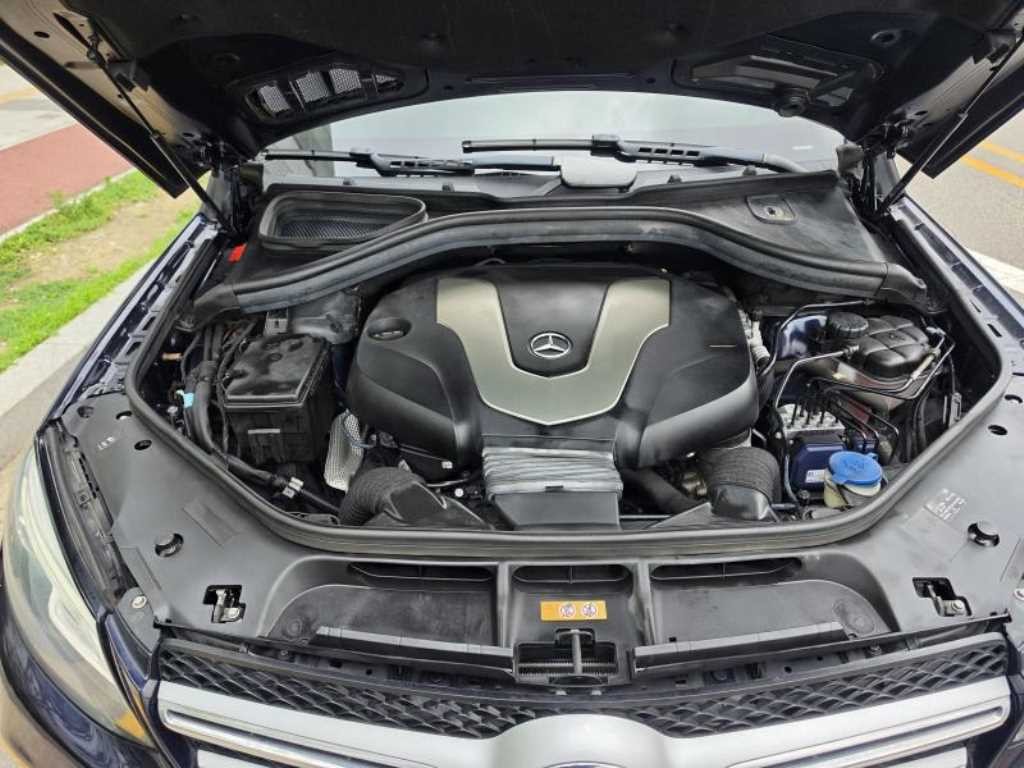 벤츠 GLE 클래스 GLE 클래스 W166 GLE 350 d 4MATIC 이미지 14