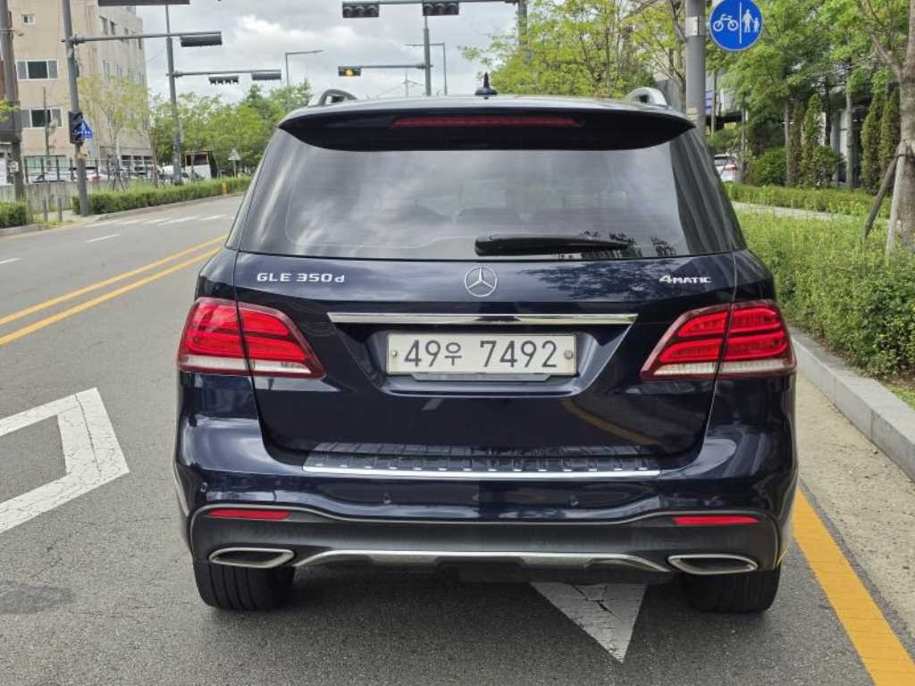 벤츠 GLE 클래스 GLE 클래스 W166 GLE 350 d 4MATIC 이미지 5