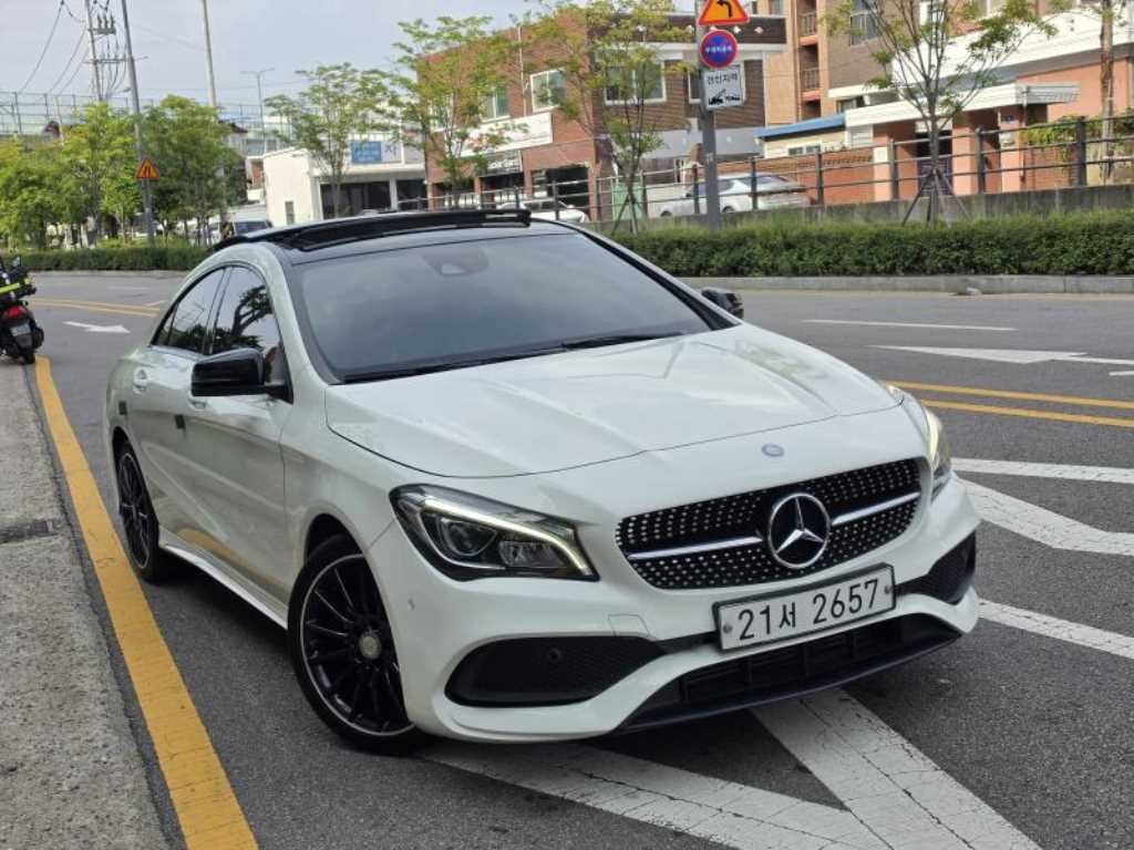 벤츠 CLA 클래스 CLA클래스 CLA 250 4MATIC AMG LINE 이미지 3