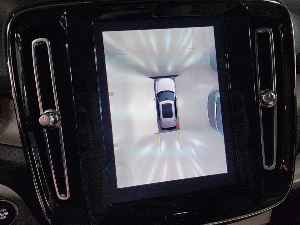 볼보 XC40 B4 AWD 얼티메이트 브라이트 이미지 8
