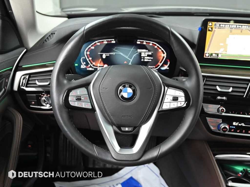 BMW 5시리즈 5시리즈 (G30) 523d 럭셔리 이미지 13