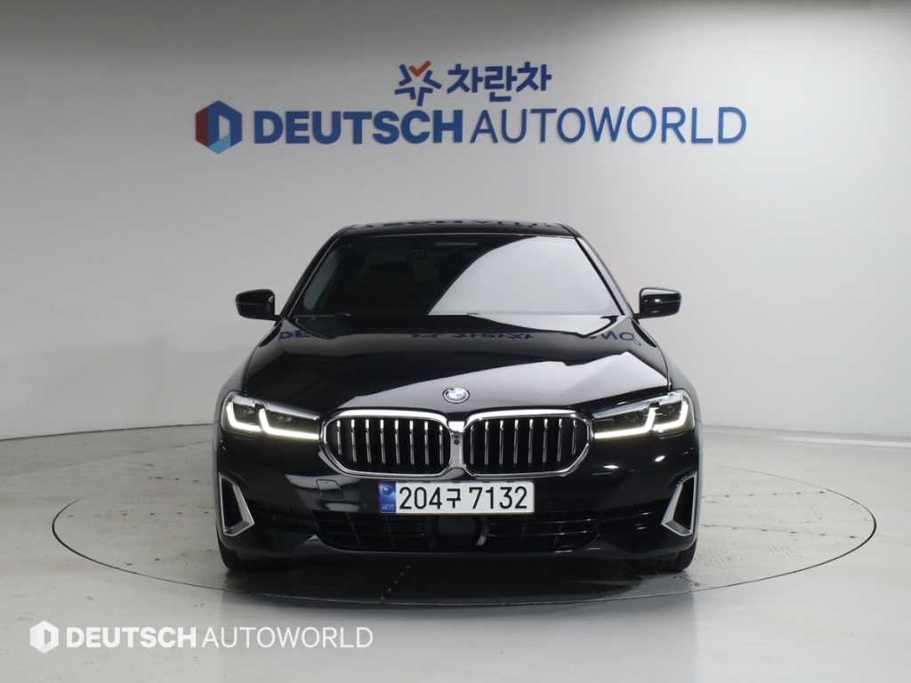 BMW 5시리즈 5시리즈 (G30) 523d 럭셔리 이미지 3