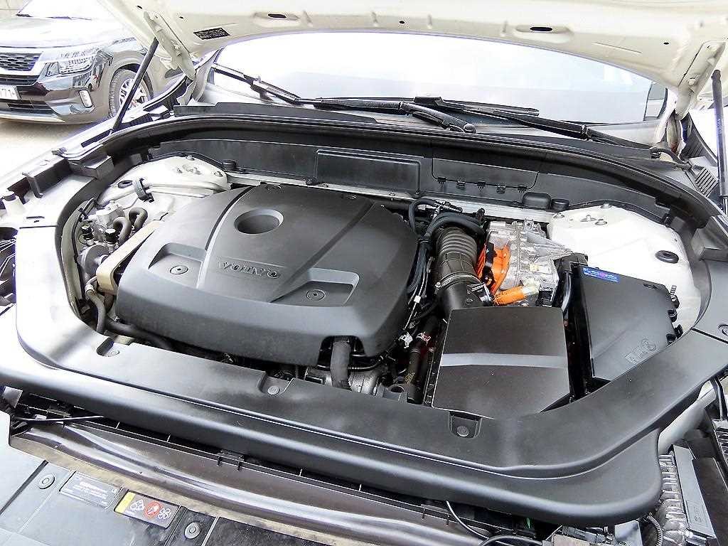 볼보 XC60 XC60(2세대) T8 AWD 인스크립션 이미지 19