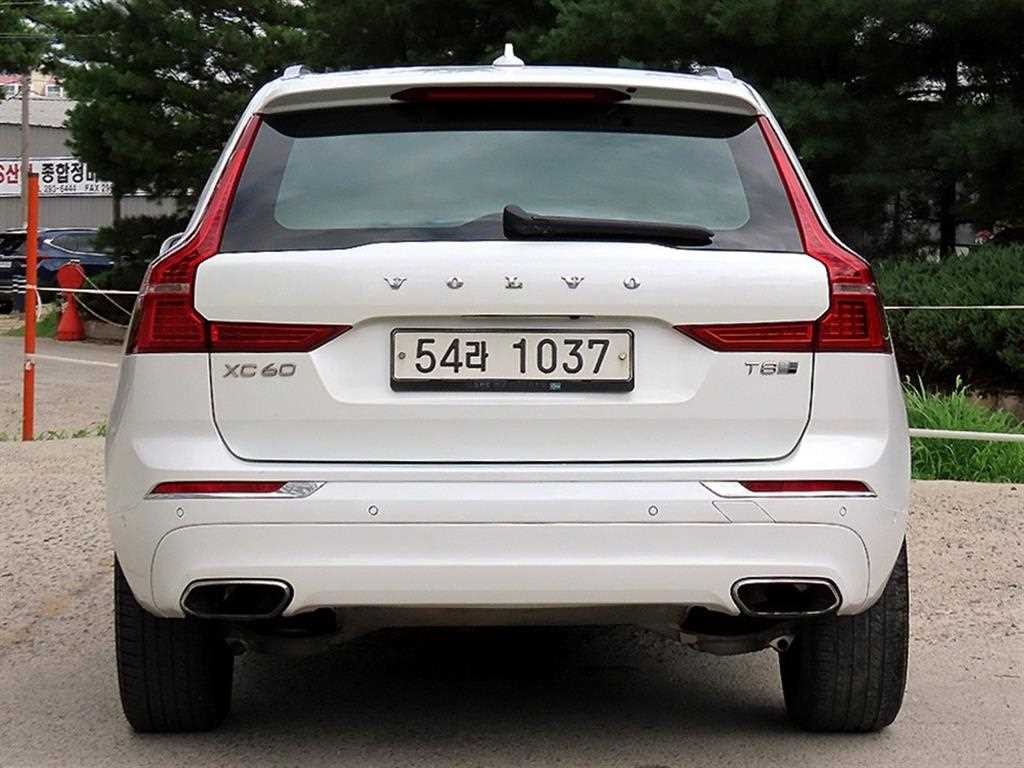 볼보 XC60 XC60(2세대) T8 AWD 인스크립션 이미지 4