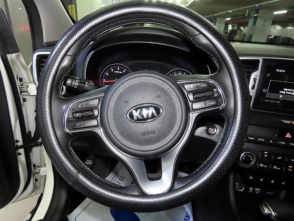 기아 스포티지 스포티지 4세대 (QL) 가솔린 2.0 2WD 노블레스 이미지 8