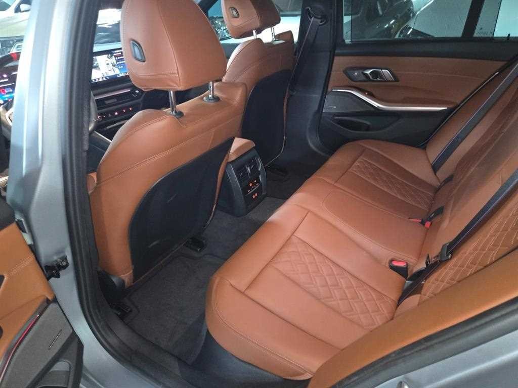 BMW 3시리즈 3시리즈 (G20) M340i xDrive 투어링 M 퍼포먼스 에디션 이미지 17