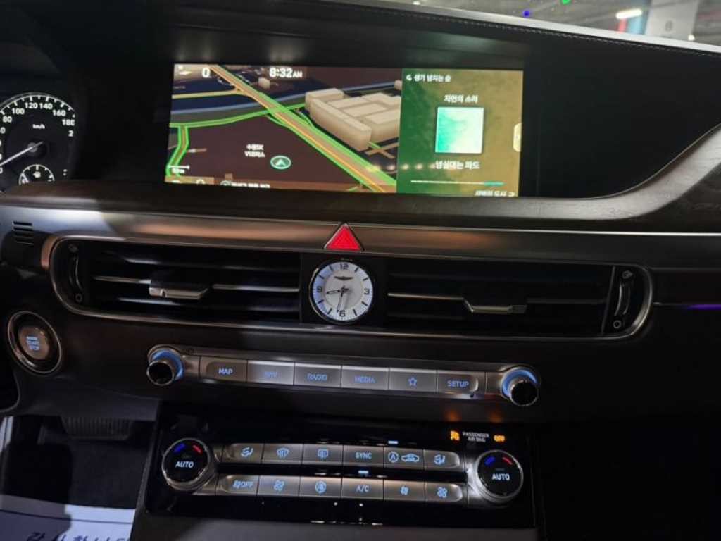제네시스 G90 3.8 GDI AWD 프레스티지 이미지 10