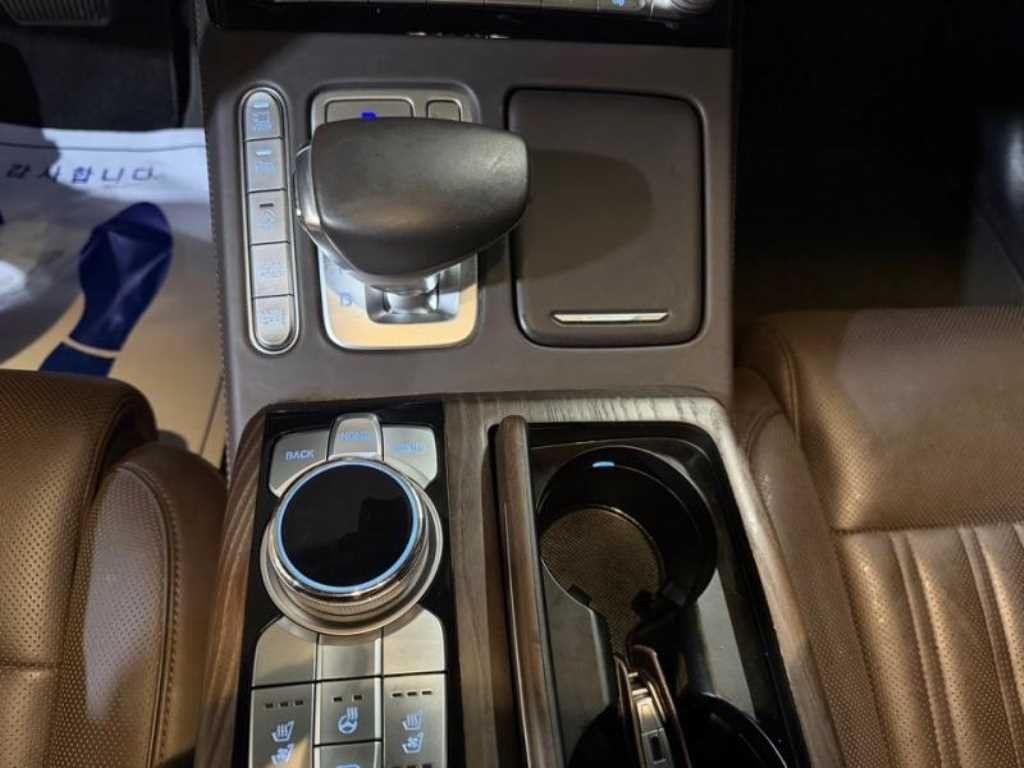 제네시스 G90 3.8 GDI AWD 프레스티지 이미지 12