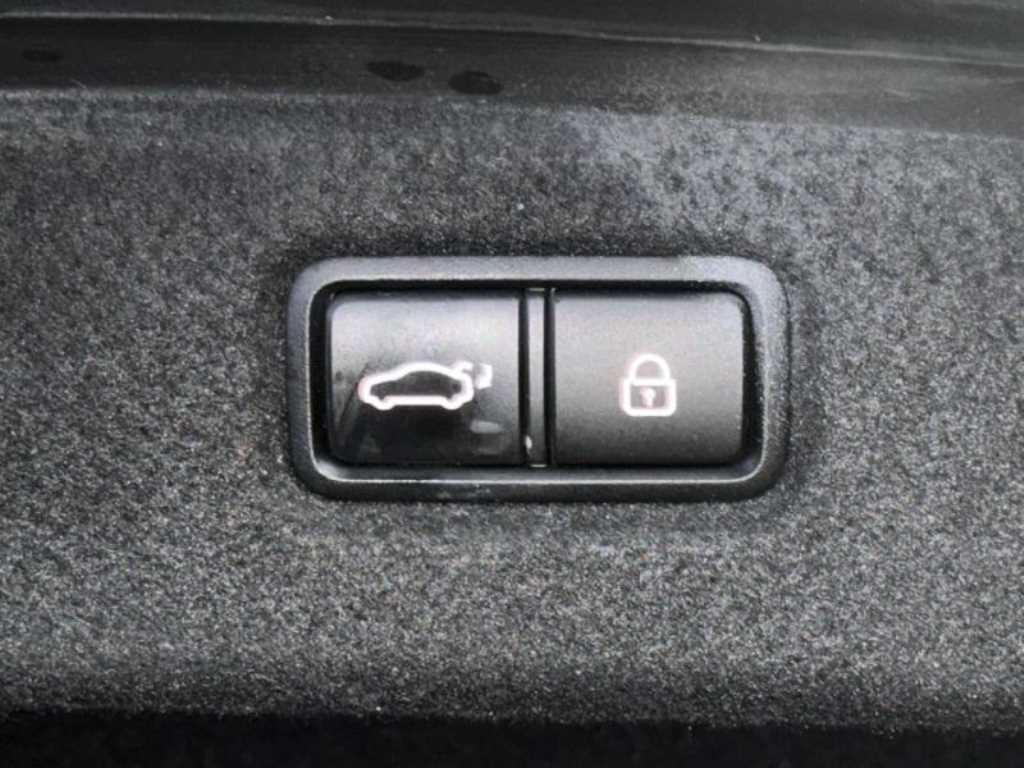 제네시스 G90 3.8 GDI AWD 프레스티지 이미지 18