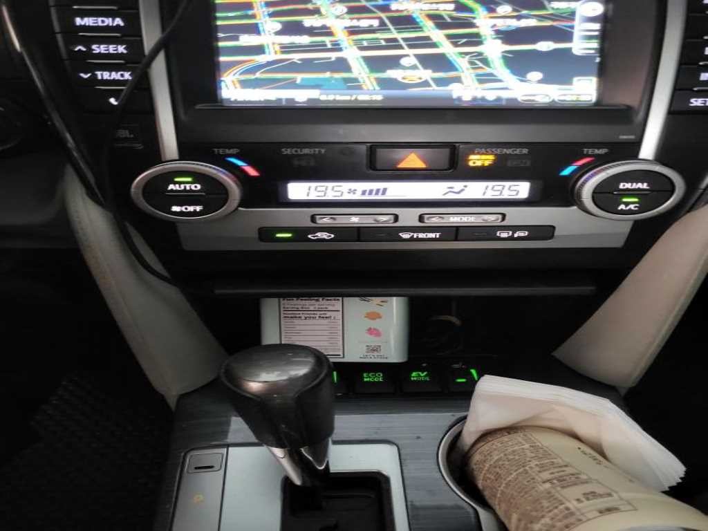 토요타 캠리 뉴캠리 하이브리드 XLE 이미지 8