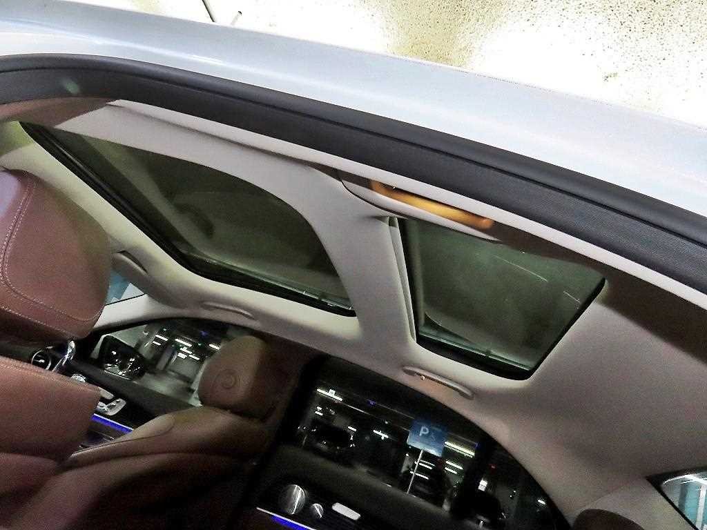 벤츠 E 클래스 E-클래스 W213 E400 4MATIC 익스클루시브 이미지 16