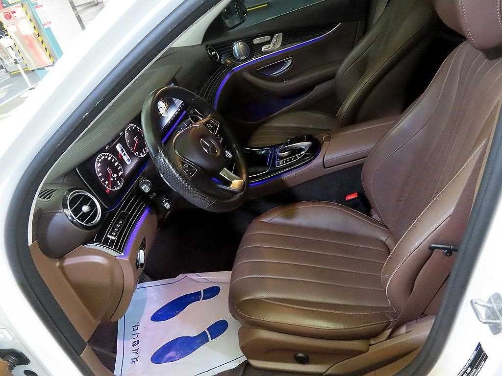 벤츠 E 클래스 E-클래스 W213 E400 4MATIC 익스클루시브 이미지 6