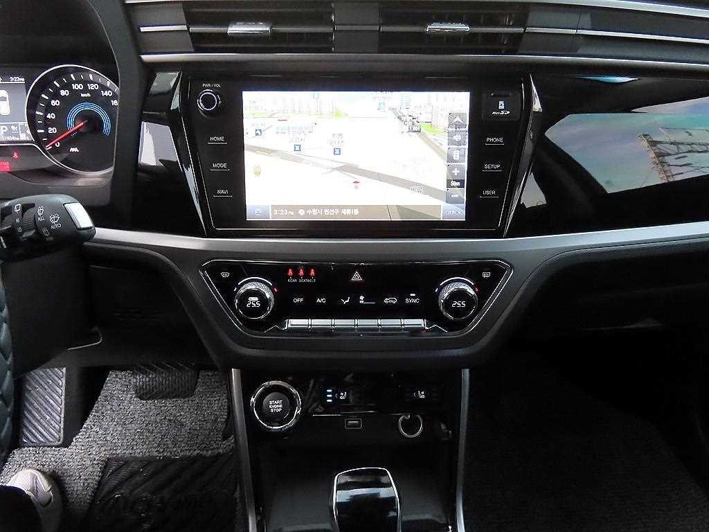 KG모빌리티(쌍용) 코란도 뷰티풀코란도 2WD 가솔린 1.5 C5 이미지 13