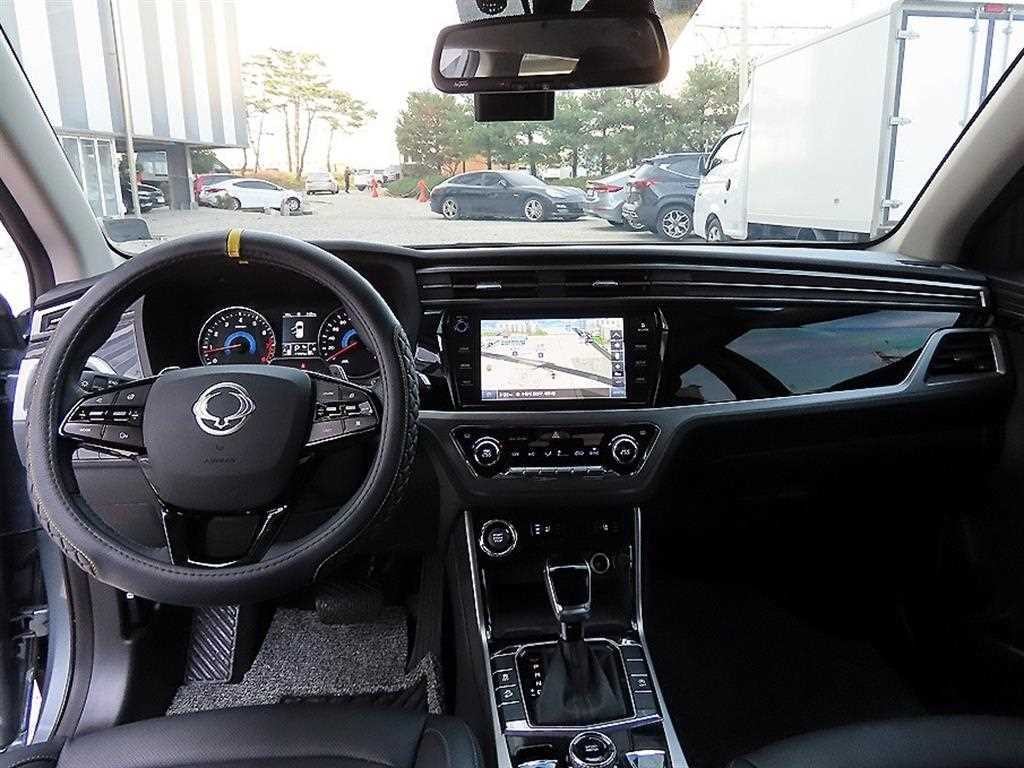 KG모빌리티(쌍용) 코란도 뷰티풀코란도 2WD 가솔린 1.5 C5 이미지 7