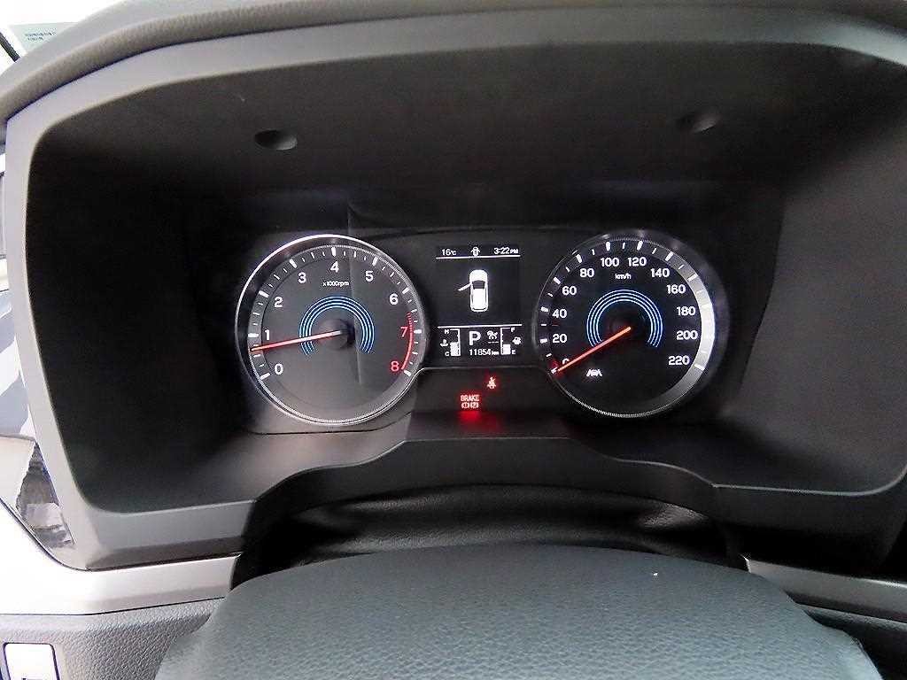 KG모빌리티(쌍용) 코란도 뷰티풀코란도 2WD 가솔린 1.5 C5 이미지 9