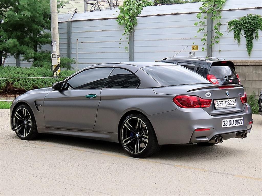 BMW 4시리즈 M4 (F82) 컨버터블 퍼포먼스 사일렌서 에디션 이미지 3