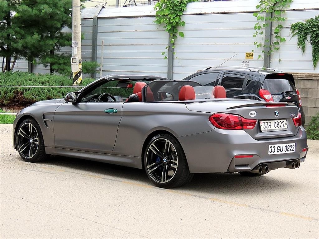 BMW 4시리즈 M4 (F82) 컨버터블 퍼포먼스 사일렌서 에디션 이미지 7