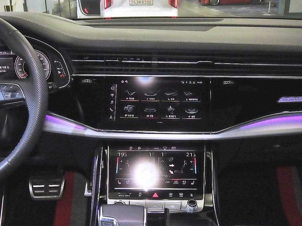 아우디 Q8 50 TDI 콰트로 프리미엄 이미지 11