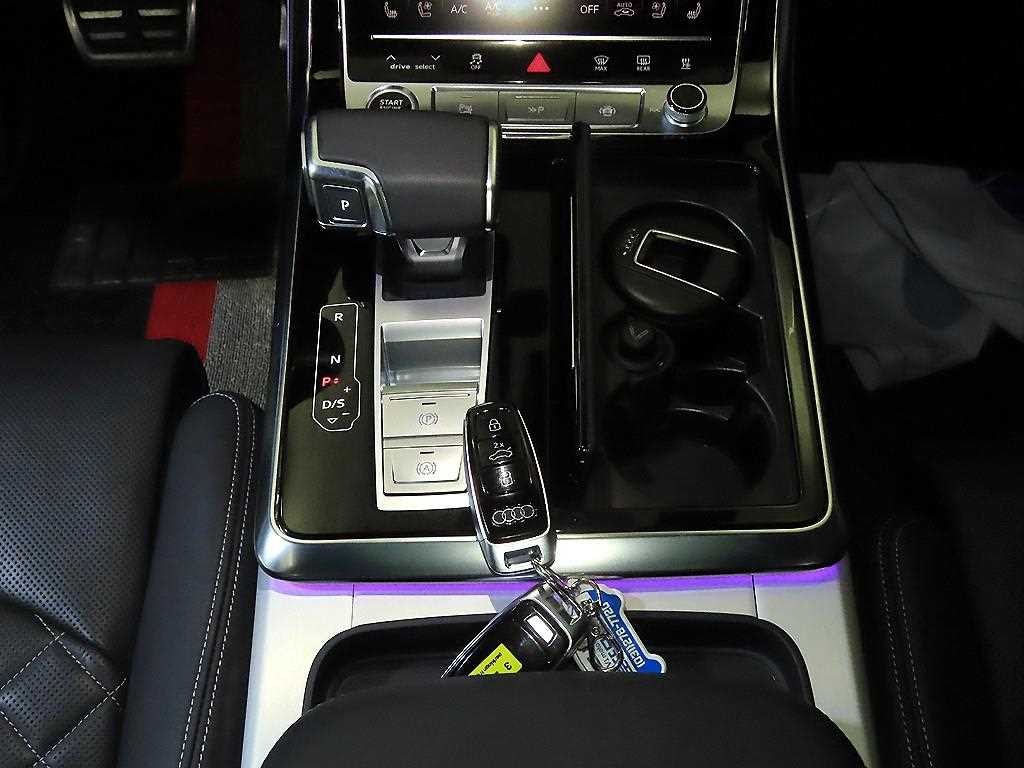 아우디 Q8 50 TDI 콰트로 프리미엄 이미지 12
