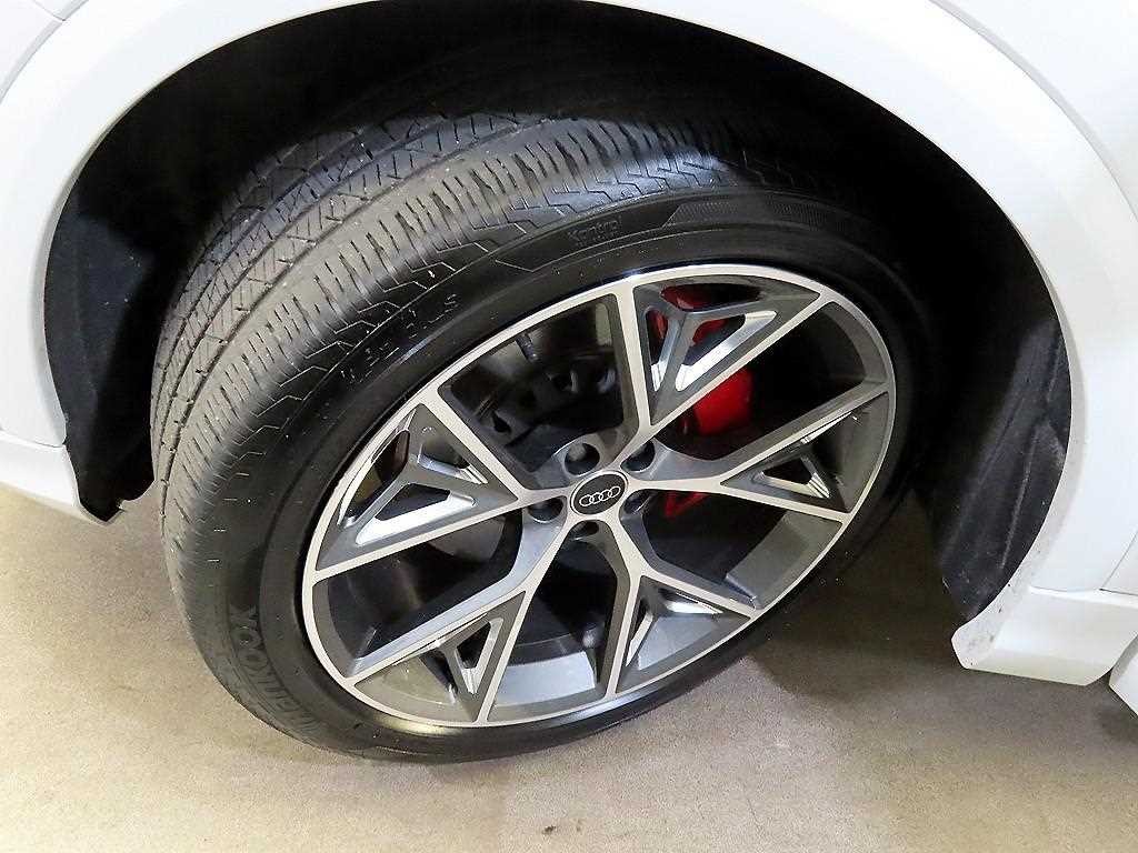아우디 Q8 50 TDI 콰트로 프리미엄 이미지 20