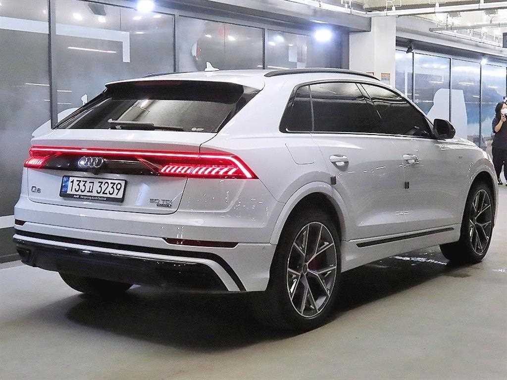 아우디 Q8 50 TDI 콰트로 프리미엄 이미지 4