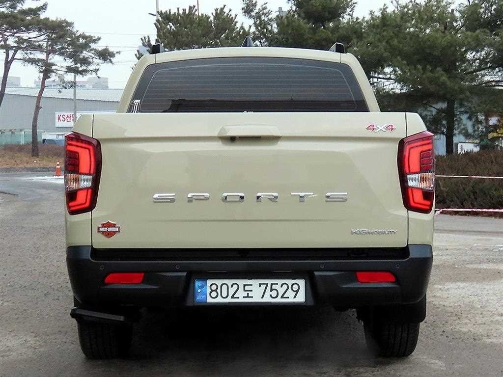 KG모빌리티(쌍용) 렉스턴 더 뉴 렉스턴 스포츠 디젤 2.2 4WD 쿨멘 와일드 플러스 이미지 4