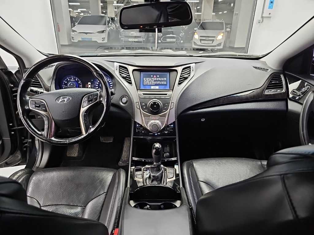 현대 그랜저 그랜저 HG HG300 NOBLE 이미지 7