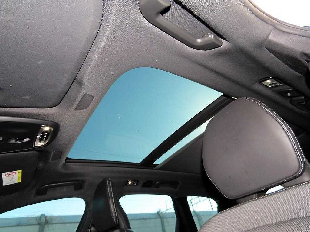 볼보 XC60 XC60(2세대) T8 AWD R-디자인 이미지 16