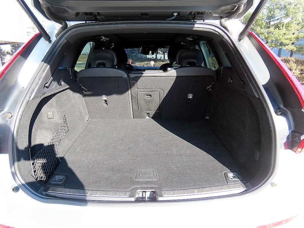 볼보 XC60 XC60(2세대) T8 AWD R-디자인 이미지 17
