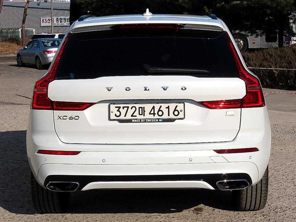 볼보 XC60 XC60(2세대) T8 AWD R-디자인 이미지 4