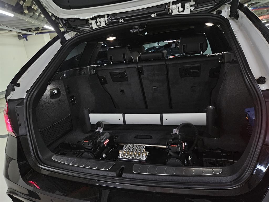 BMW 3시리즈 3시리즈 (F30) 320d 투어링 M 퍼포먼스 에디션 이미지 13