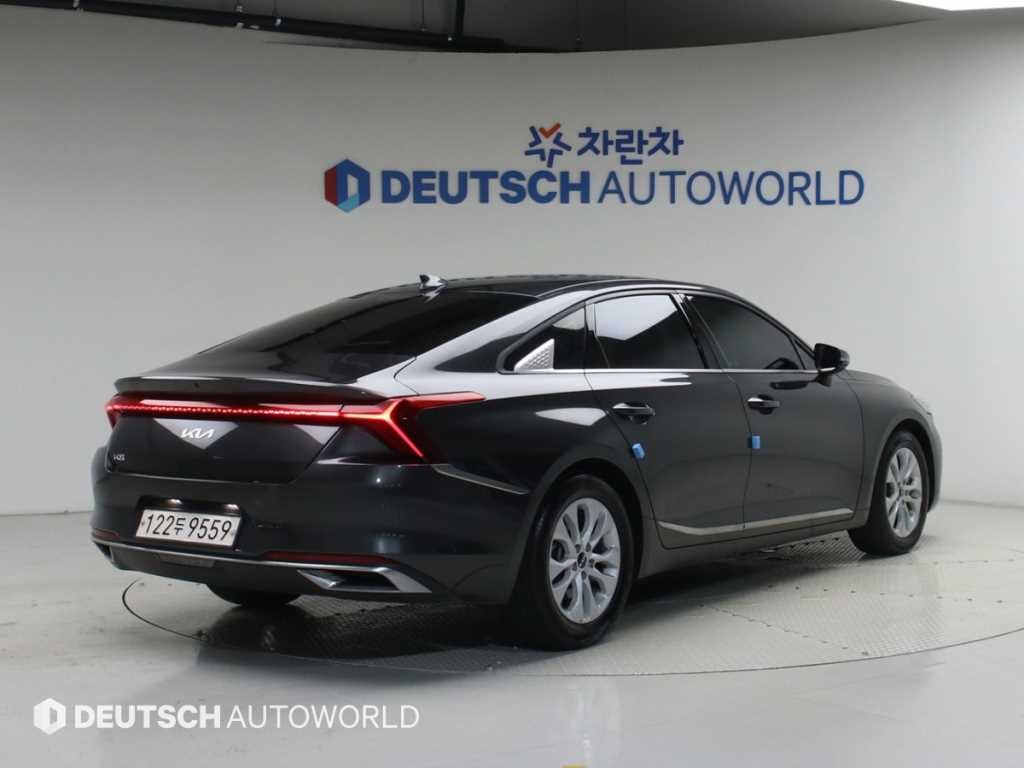 기아 K8 2.5 2WD 노블레스 라이트 이미지 2