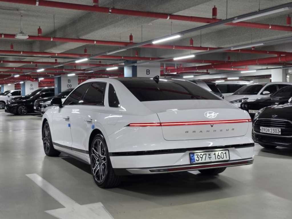 현대 그랜저 그랜저 (GN7) LPG 3.5 2WD 익스클루시브 이미지 3