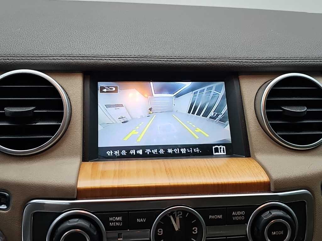 랜드로버 디스커버리 디스커버리4 3.0 SDV6 SE 이미지 16