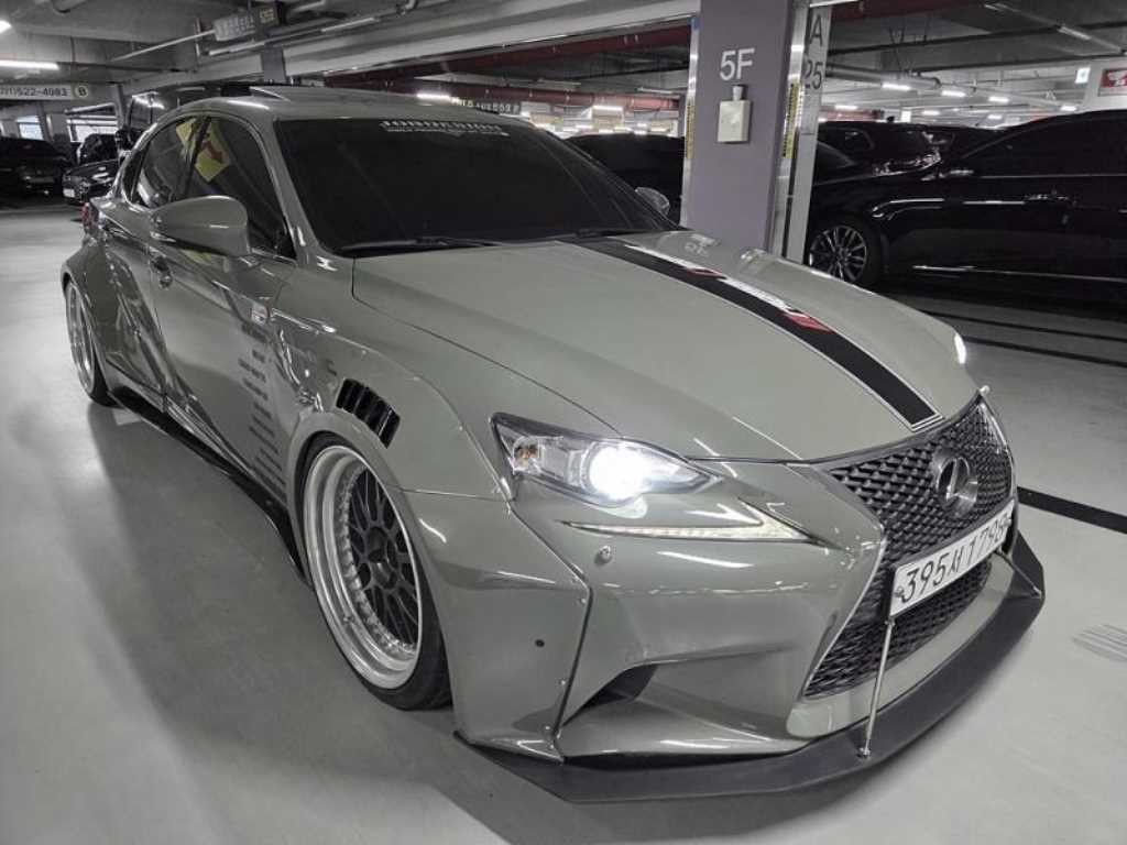 렉서스 IS 뉴IS250 F-SPORT 이미지 1