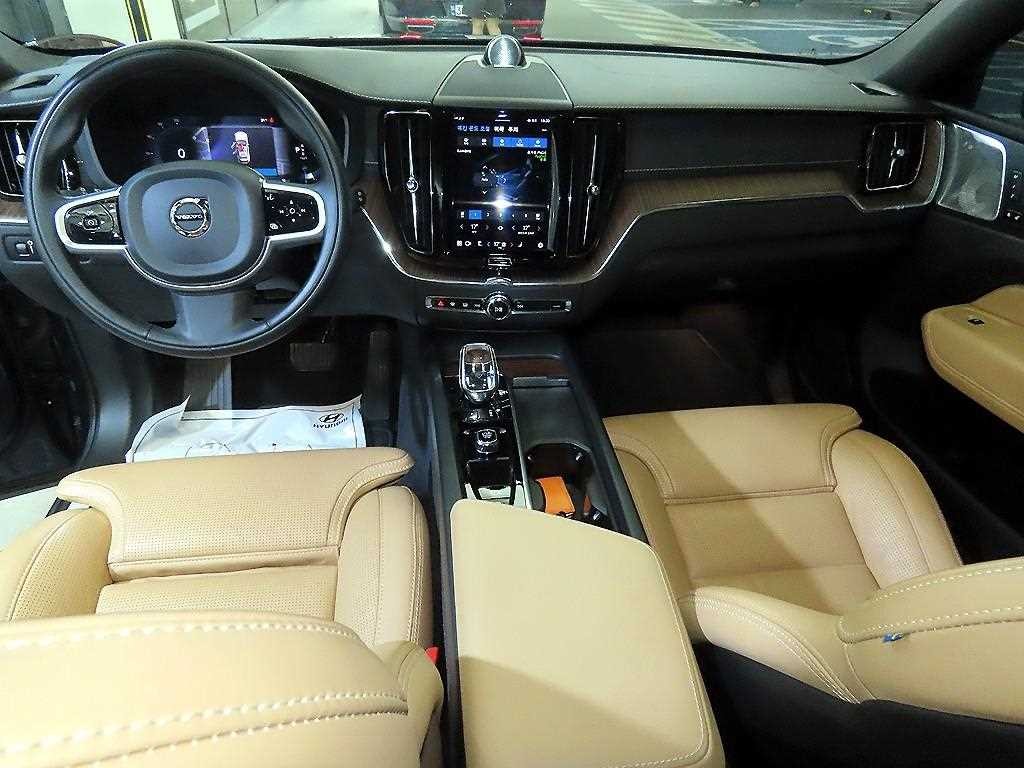볼보 XC60 XC60(2세대) B5 AWD 인스크립션 이미지 10
