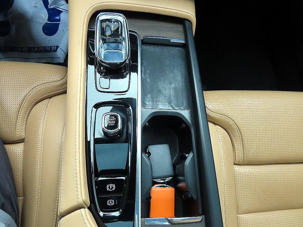 볼보 S90 B6 AWD 인스크립션 이미지 11
