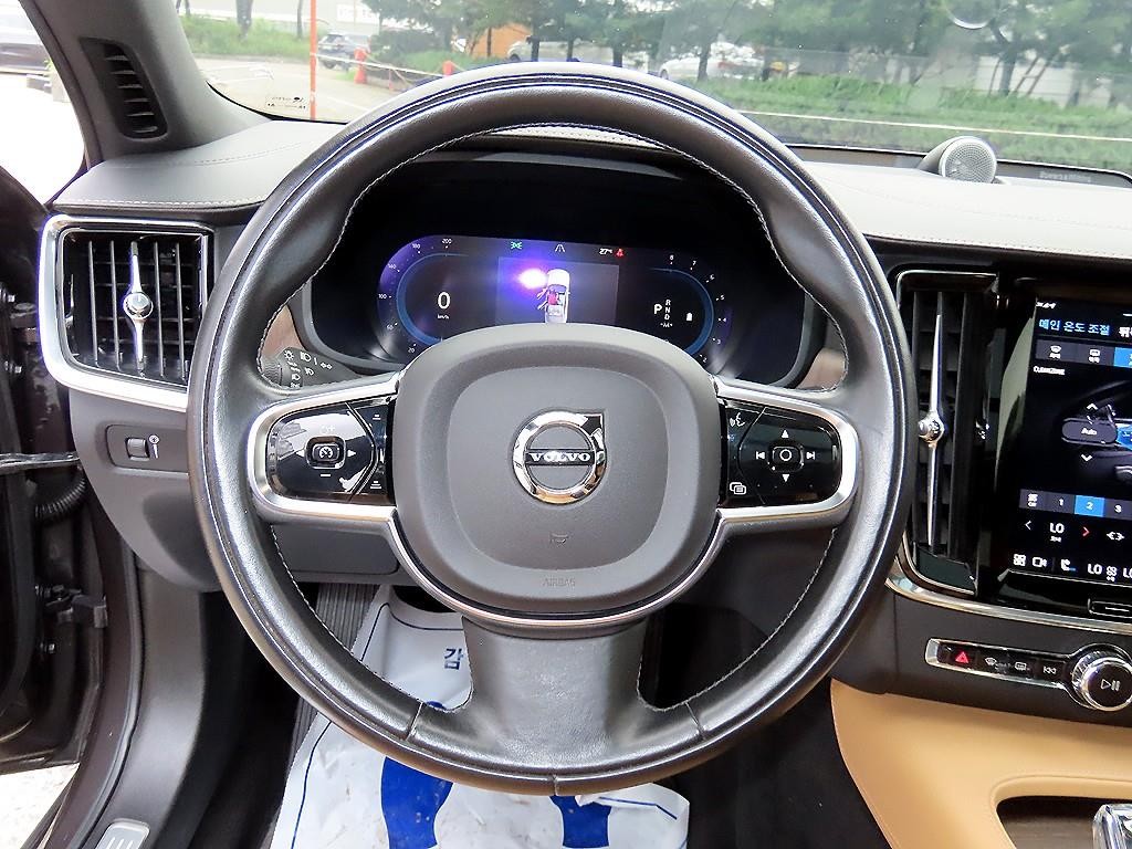 볼보 S90 B6 AWD 인스크립션 이미지 8