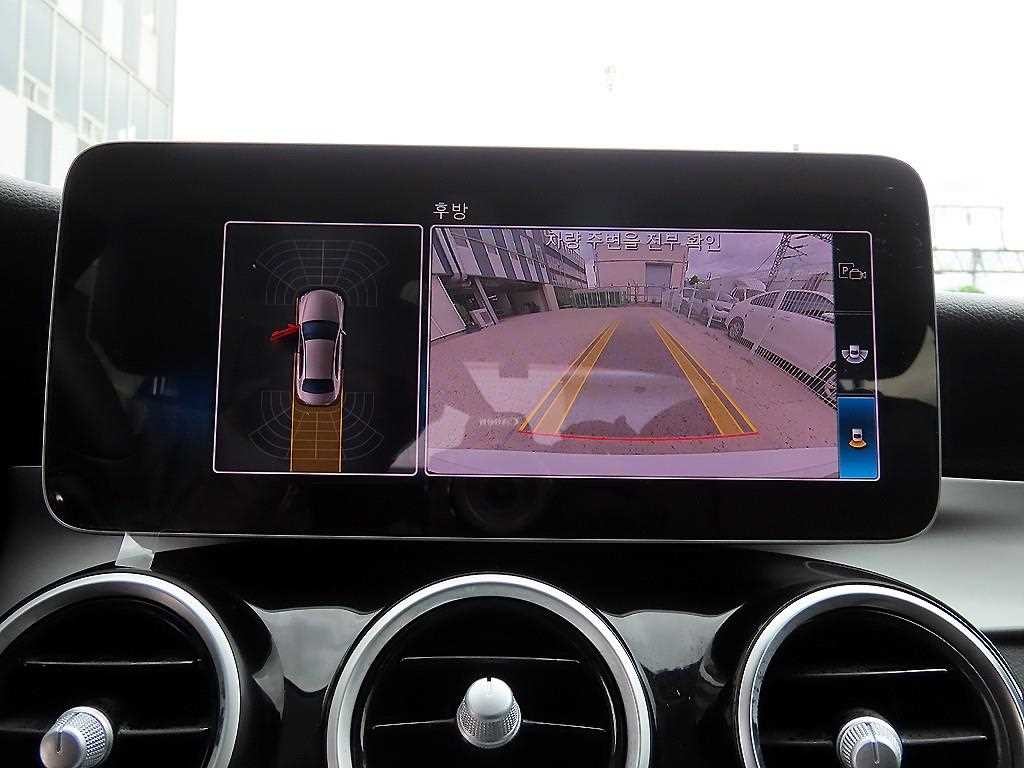 벤츠 C 클래스 C클래스 W205 C200 이미지 16