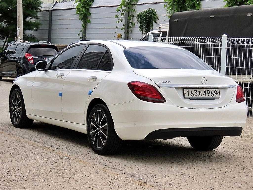 벤츠 C 클래스 C클래스 W205 C200 이미지 3
