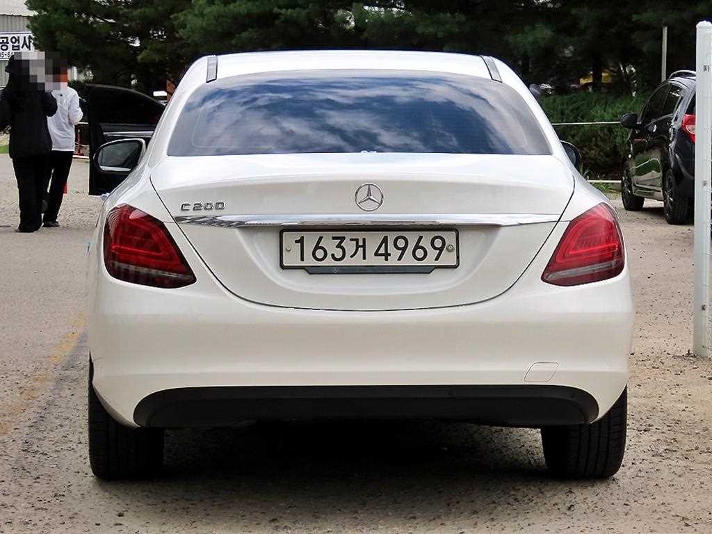 벤츠 C 클래스 C클래스 W205 C200 이미지 4