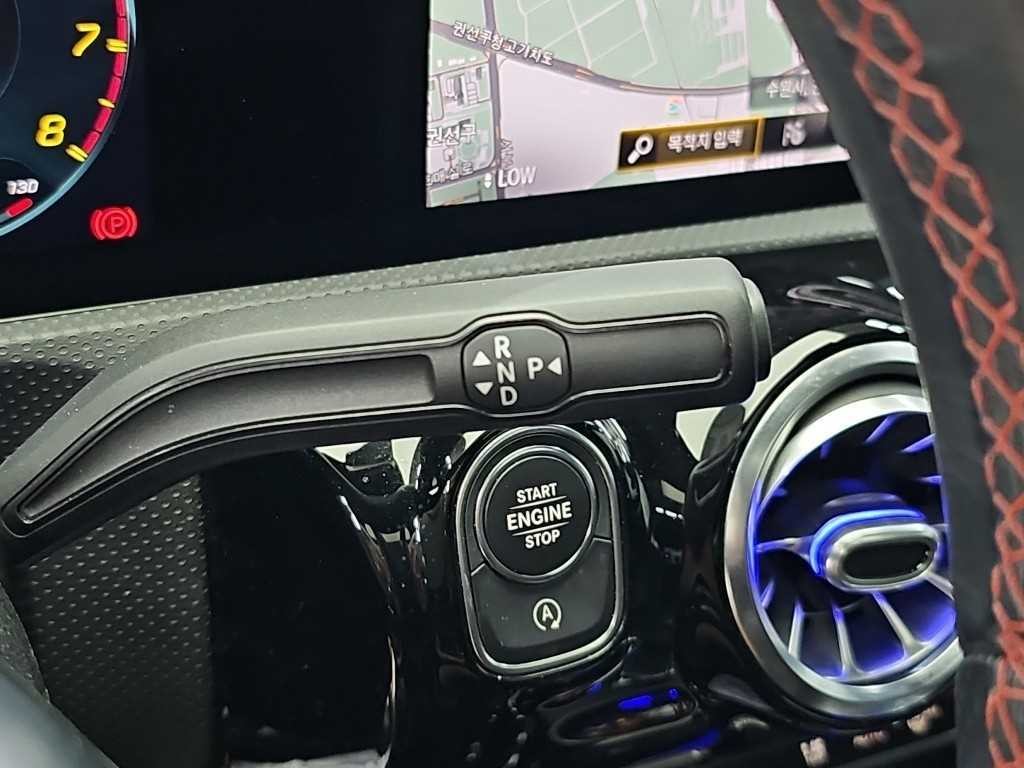 벤츠 A 클래스 A클래스 W177 AMG A35 4MATIC 세단 이미지 8